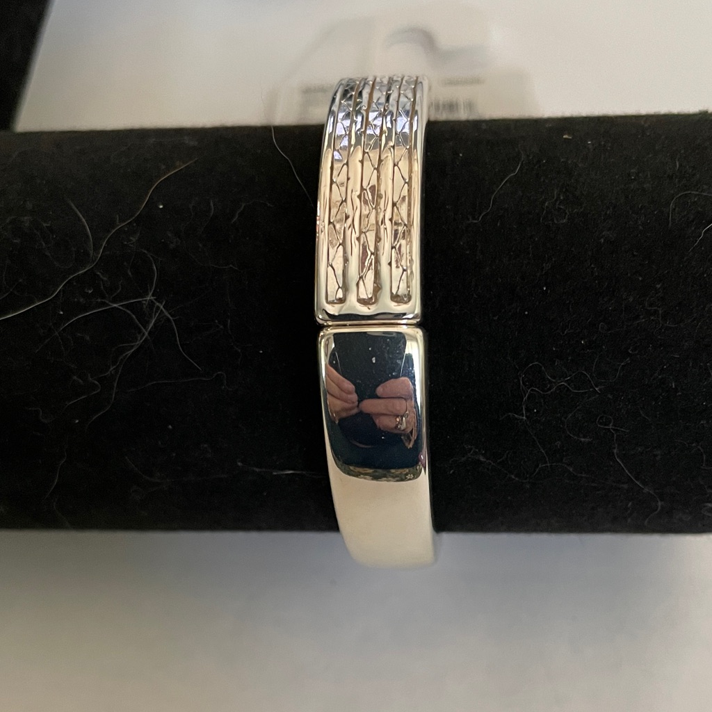 Nine West Silver Textured Bracelet 9$